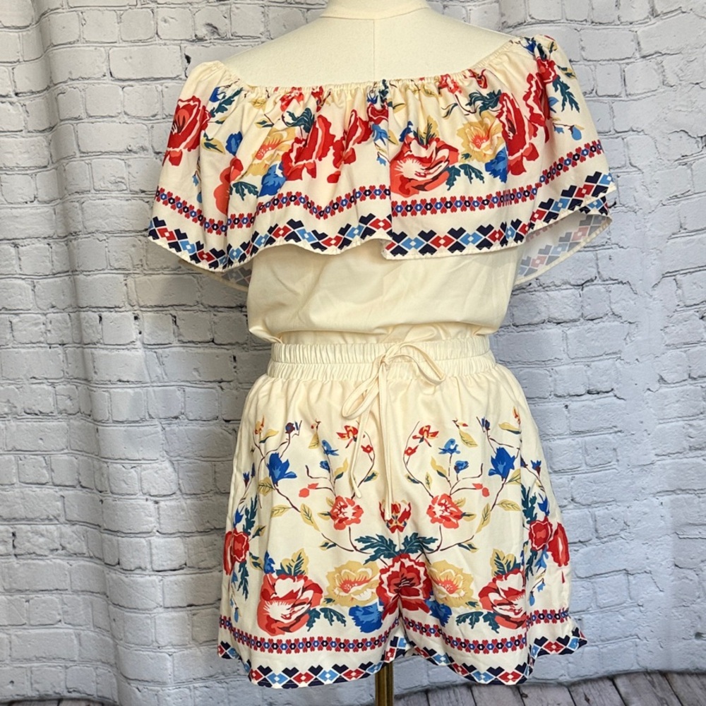 Cream Floral Off-Shoulder 2 piece  Romper with Ruffle size small